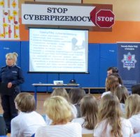Cyberzagrożenia - debata w Świnoujściu z młodzieżą i pedagogami
