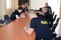 Słuchacze Szkoły Policji w Pile na pierwszych praktykach w wałeckiej jednostce