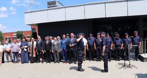 powitanie Komendanta Wojewódzkiego Policji w Szczecinie, w czasie uroczystości w Moryniu