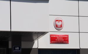 zdjęcie tabliczki urzędowej posterunku w Moryniu