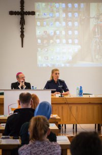 Zachodniopomorscy policjanci szkolili wolontariuszy biorących udział w Światowych Dniach Młodzieży