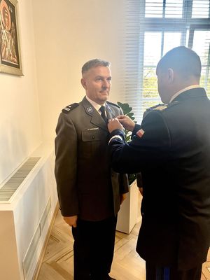 odznaczony medalem podinsp. Ryszard Kurzyński
