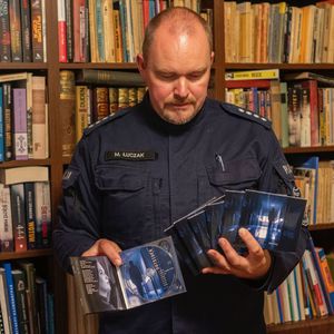 Nadkom. dr Marek Łuczak z Komendy Wojewódzkiej Policji w Szczecinie wydał płytę Outsider - Immortal