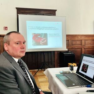 „Działania służb kryminalnych i prewencyjnych w odzyskiwaniu zabytków sakralnych i archeologicznych” – konferencja w Pęzinie