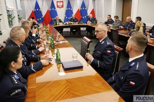 Uroczyste spotkanie z laureatami XVII edycji Ogólnopolskiego Konkursu „Policjant, który mi pomógł”