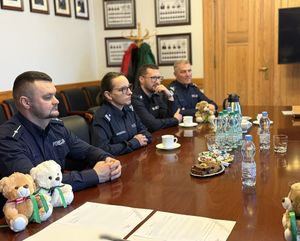 Wspierające Misie trafiły w ręce zachodniopomorskich policjantów