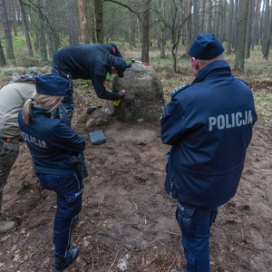 Dzięki zaangażowaniu policjanta z KWP w Szczecinie pomnik Wilhelma Hohenzollerna wrócił na swoje miejsce.