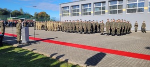 Zespół Szkół im. Macieja Rataja w Gościnie obchodził dziś swoje święto. W ramach uroczystych obchodów pasowano uczniów klas pierwszych technikum i liceum z klas objętych patronatem Ministerstwa Spraw Wewnętrznych i Administracji oraz Ministerstwa Obrony Narodowej.