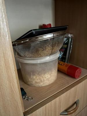 Policja rozbiła linię produkcyjną środków odurzających – cztery osoby zatrzymane