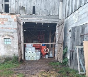 Policja rozbiła linię produkcyjną środków odurzających – cztery osoby zatrzymane