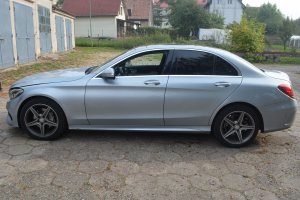 zabezpieczony samochód